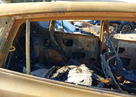 2018 Toyota Rav4 Xle из США, поврежденный, VIN 2T3RFREV9JW809251